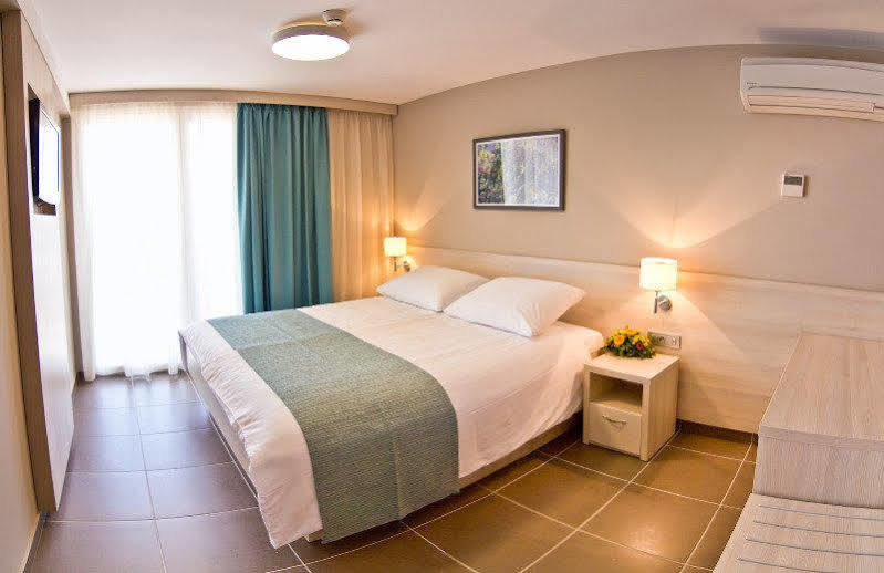 Plaza Sunny Hotel - San Marino Sunny Resort By Valamar Лопар Екстер'єр фото